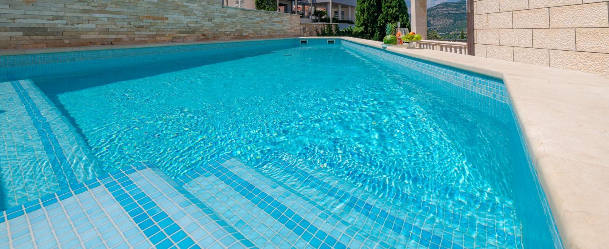 Barbara With Private Pool