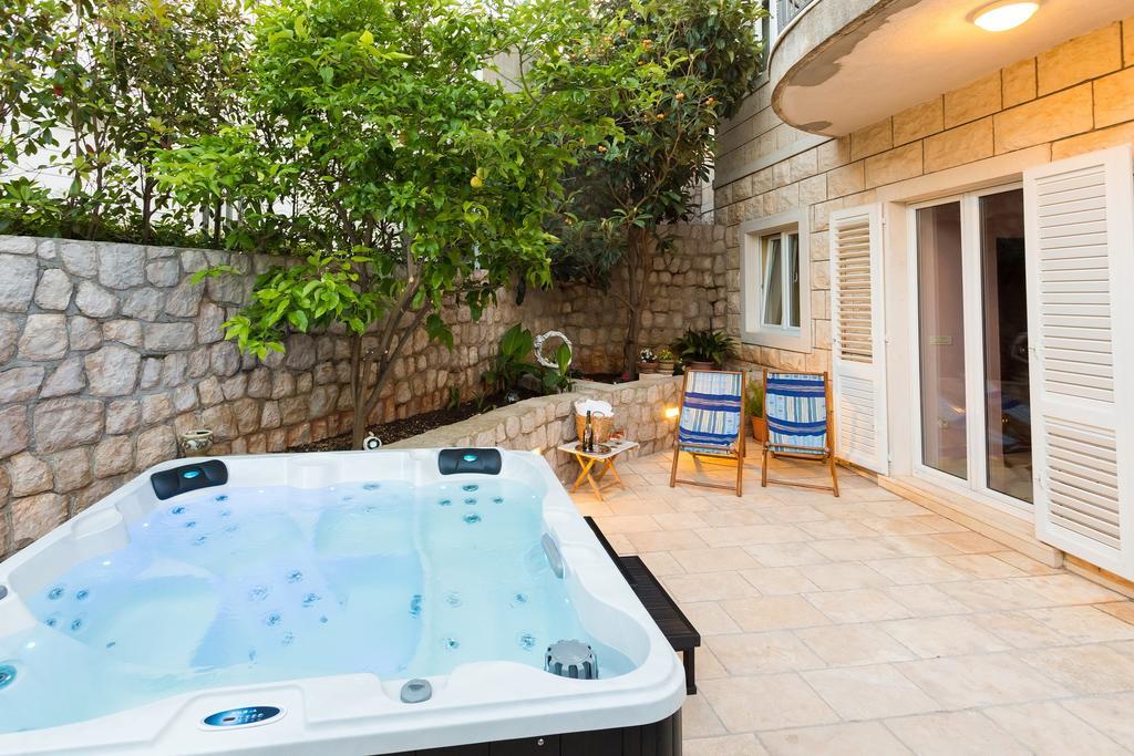 Barbara With Private Pool Leilighet *